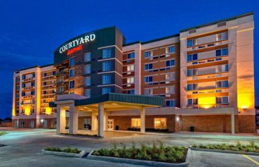 Courtyard Westbury Long Island