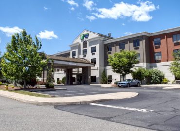 Holiday Inn Express & Suites Newton Sparta, an IHG Hotel