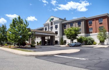 Holiday Inn Express & Suites Newton Sparta, an IHG Hotel