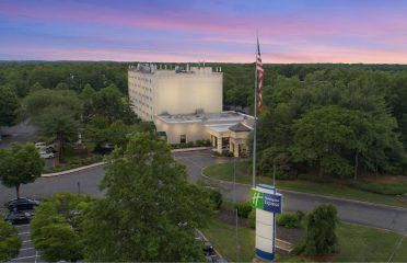 Holiday Inn Express Stony Brook-Long Island, an IHG Hotel