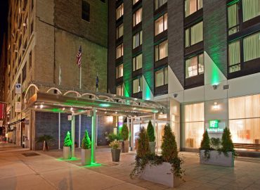 Holiday Inn Manhattan 6th Ave – Chelsea, an IHG Hotel