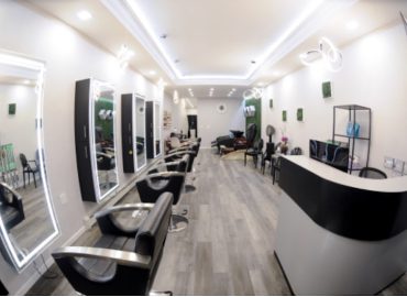 Showtime Unisex Beauty Salon