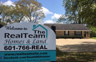 The RealTeam Homes & Land